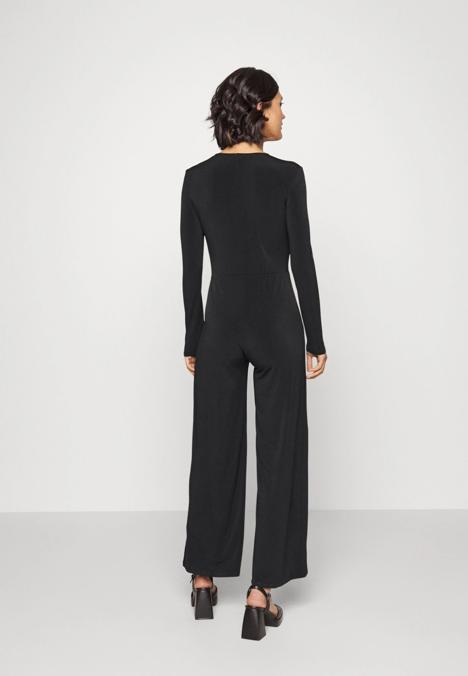 Even&Odd Jumpsuit - Black 5 Even&Odd Jumpsuit - Black - Afbeelding 3