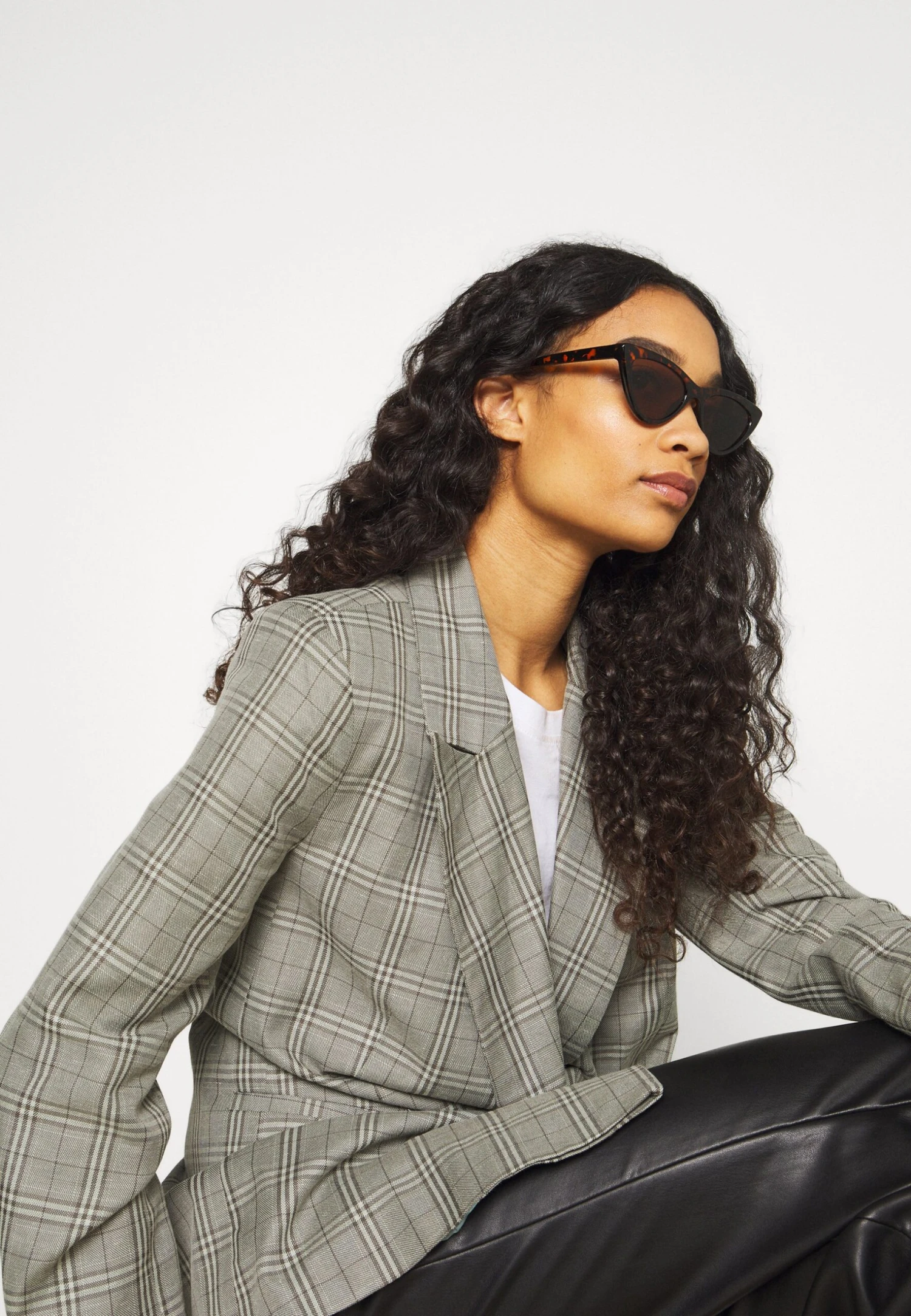 Even&Odd Zonnebril - Brown 4 Even&Odd Zonnebril - Brown - Afbeelding 2