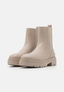 Even&Odd Enkellaarsjes Met Plateauzool - Beige -Even-Odd Winkel 0513bb7a12124b0392a9a5c94850f831