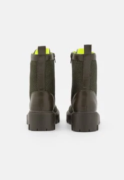 Even&Odd Enkellaarsjes Met Plateauzool - Khaki -Even-Odd Winkel 214b215272424c74bfbf7c09f829c038