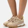 Even&Odd Sneakers Laag - Taupe -Even-Odd Winkel 25b95bb3fd1945df9d59cdaf222349db