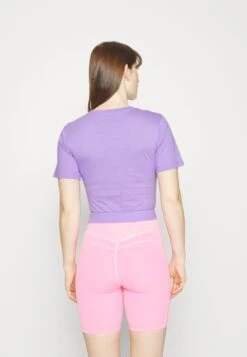 T-Shirt Basic - Lilac 9 T-Shirt Basic - Lilac -Even-Odd Winkel 3b9ad2f83c6e43babafcdebc4ebdd29f