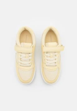 Even&Odd Sneakers Laag - Yellow -Even-Odd Winkel 3ca4c399519a47eba0fb091f95a7dfa5
