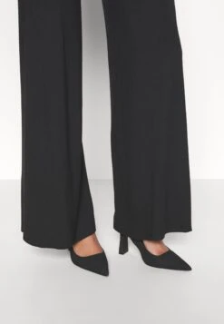 Broek - Black -Even-Odd Winkel 457d595f1e1c49c6adfc8d2fd709d941