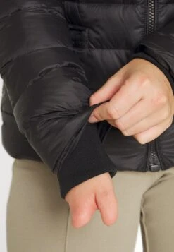 Even&Odd Gewatteerde Jas - Black -Even-Odd Winkel 47369d5ab05149d6855b02c3b6eae1fa