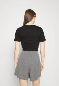 T-Shirt Basic - Black -Even-Odd Winkel 52035717e8c444a9a7d38bc804e150ec