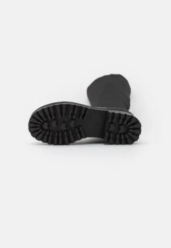 Plateaulaarzen - Black -Even-Odd Winkel 560b057e793b49a595acdedfd4252cd1