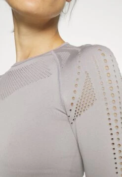 Longsleeve - Grey -Even-Odd Winkel 6a3e4165175f40da9e6060318da8e1a1