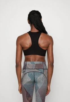 Sport-Bh Met Medium Support - Black 9 Sport-Bh Met Medium Support - Black -Even-Odd Winkel 795894f94d8c42af86d6fae6993c0692