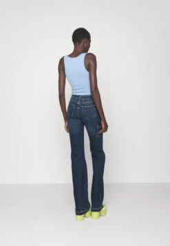 Flared Jeans - Light Blue Denim 10 Flared Jeans - Light Blue Denim -Even-Odd Winkel 81a5791395a145e68e13e8feb396c1d4