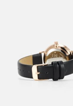 Even&Odd Horloge -Black -Even-Odd Winkel 8260730cd88e408eb30c0deec591ea0c