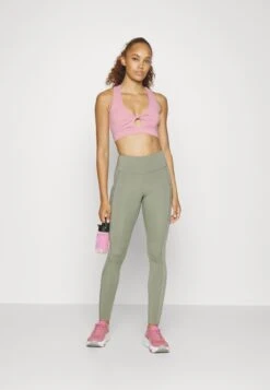 Sport-Bh Met Medium Support - Light Pink 8 Sport-Bh Met Medium Support - Light Pink -Even-Odd Winkel 8a66828759494834848174cca5906c04