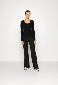 Even&Odd Ribbed - Variegated - Trui - Black 8 Even&Odd Ribbed - Variegated - Trui - Black -Even-Odd Winkel 8f33a66adc8940a58bfa983c1bdad9e9