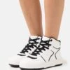 Even&Odd Sneakers Hoog - White/Black 1 Even&Odd Sneakers Hoog - White/Black -Even-Odd Winkel 9154888a53f447bb9c17ae041d88a98e