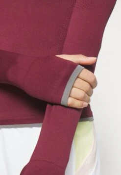 Longsleeve - Bordeaux 15 Longsleeve - Bordeaux -Even-Odd Winkel 947382a554424f759c7b1d0d53bfc481