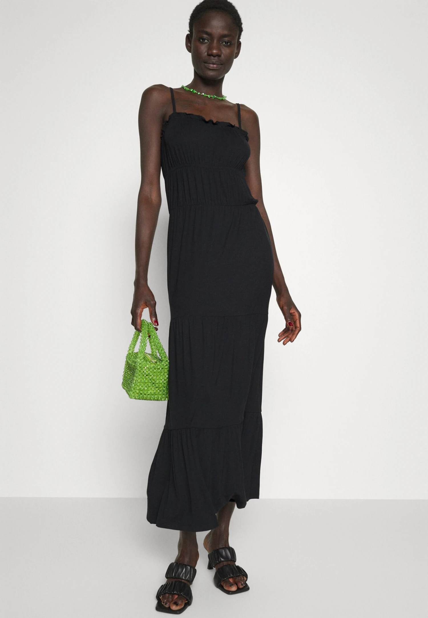 Dress With Tiered Skirt - Maxi-Jurk - 802 - Black 6 Dress With Tiered Skirt - Maxi-Jurk - 802 - Black - Afbeelding 4