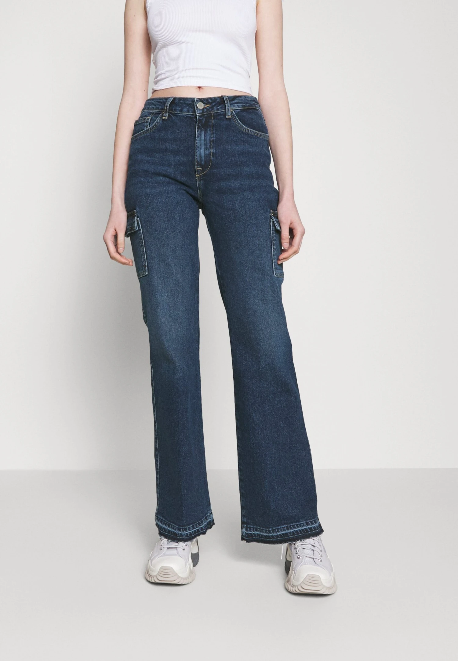 Even&Odd Cargo Kick Flare / 901 - Light Blue Denim - Cargobroek - 901 - Light Blue Denim 3 Even&Odd Cargo Kick Flare / 901 - Light Blue Denim - Cargobroek - 901 - Light Blue Denim
