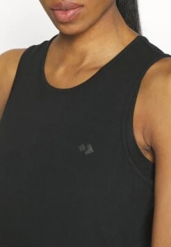 Top - Black -Even-Odd Winkel 9c93f5a5be574fe7a854f712fbf98f71