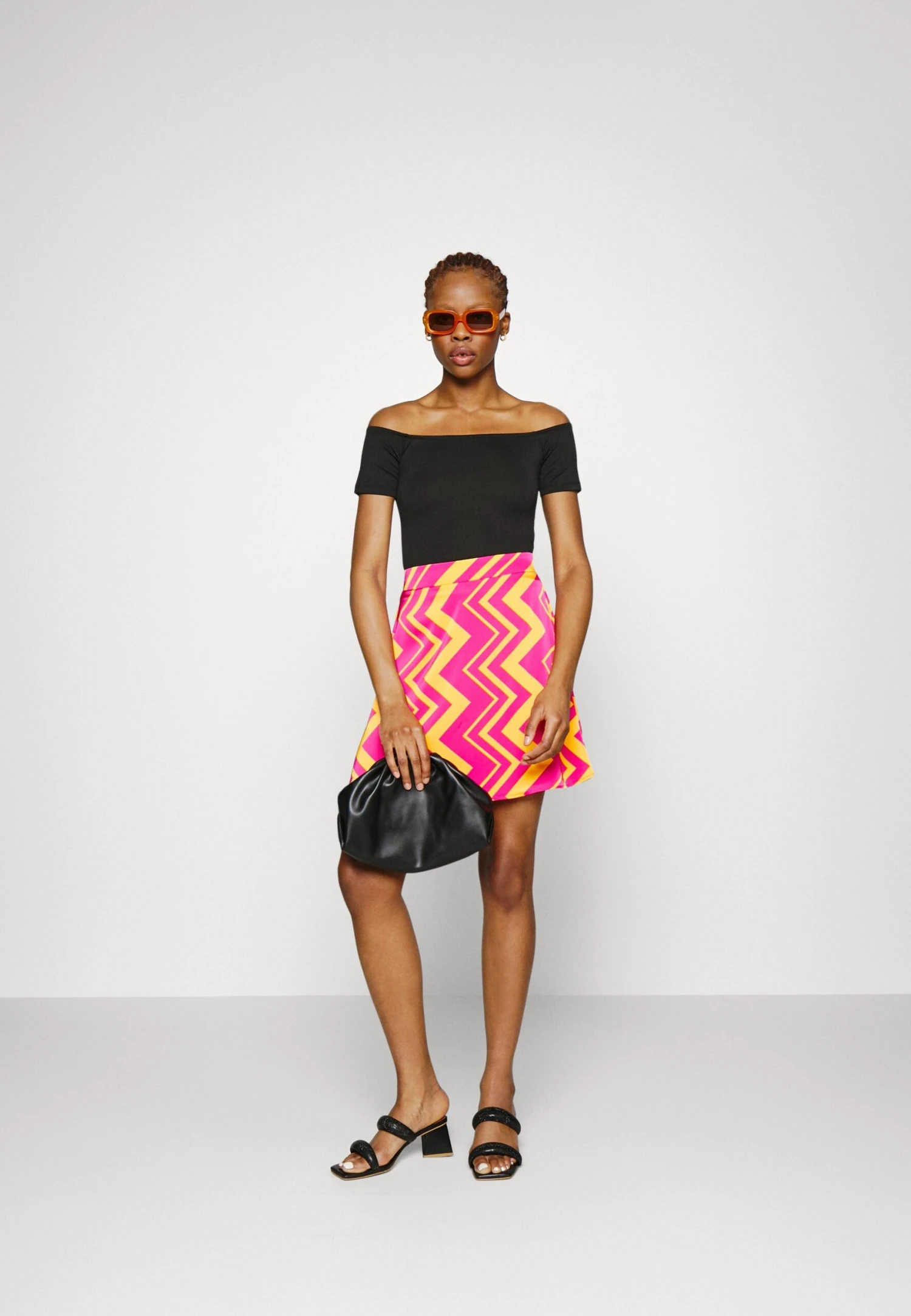 Even&Odd T-Shirt Basic - Black 4 Even&Odd T-Shirt Basic - Black - Afbeelding 2