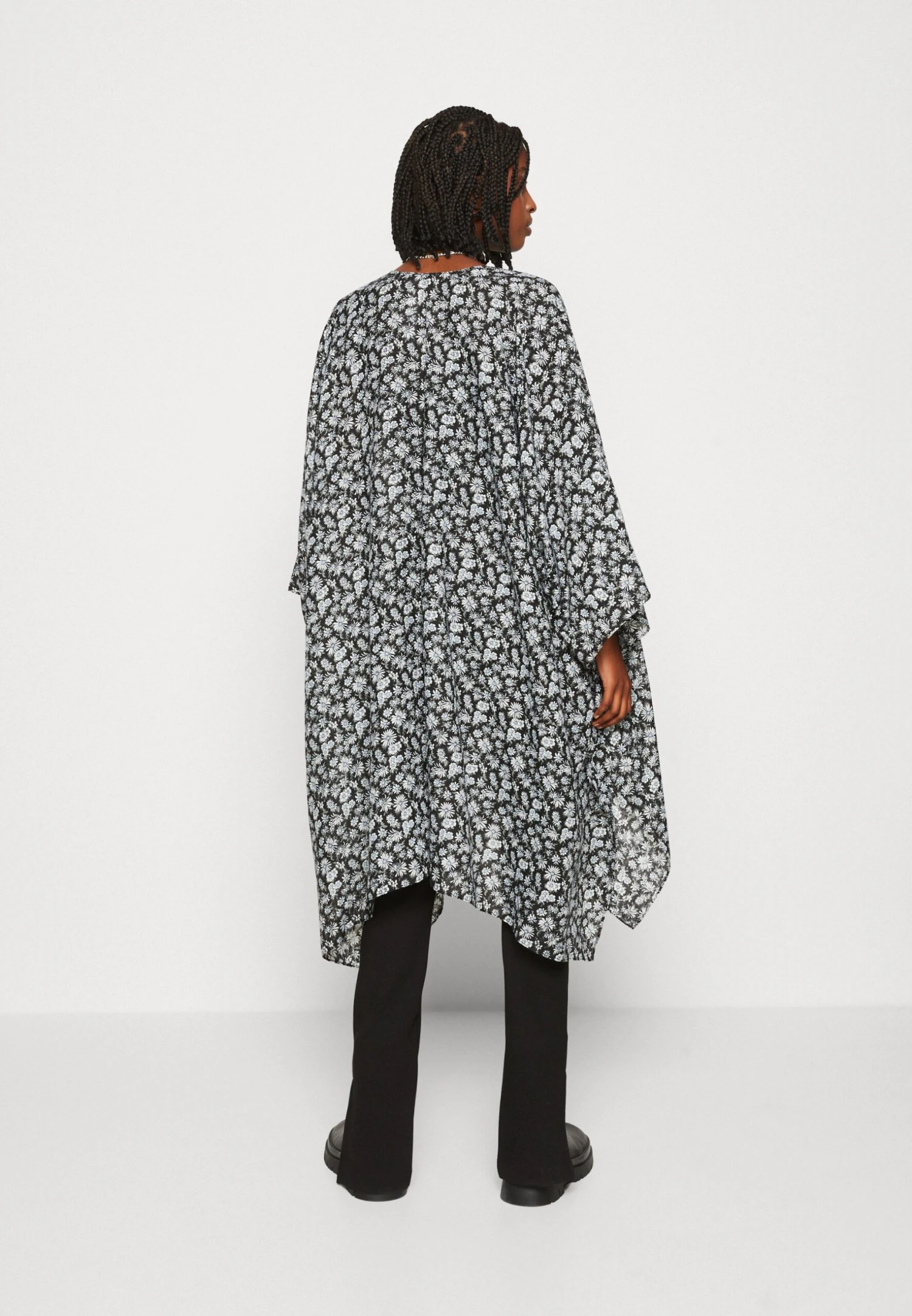 Even&Odd Daisy - Lichte Jas - Black 5 Even&Odd Daisy - Lichte Jas - Black - Afbeelding 3