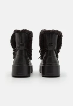 Even&Odd Enkellaarsjes Met Sleehak - Black -Even-Odd Winkel a8f489c279f7421996862c51e01a22cd