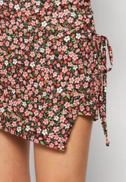 Even&Odd Shorts - Black/Multi-Coloured 13 Even&Odd Shorts - Black/Multi-Coloured -Even-Odd Winkel baf04f3aaf424bb2894a896b24be103b