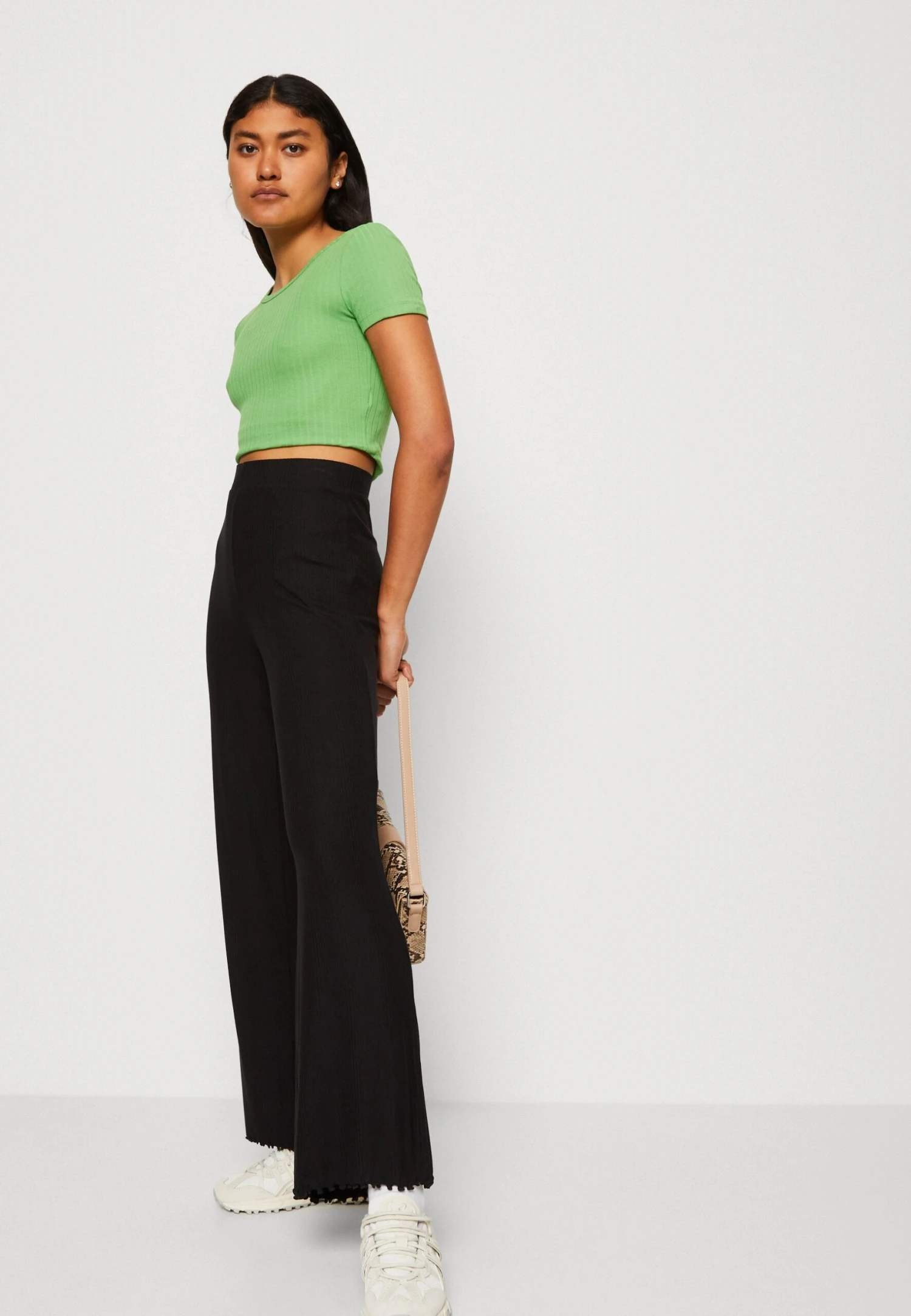 Even&Odd 2 Pack - T-Shirt Basic - Black/Green 7 Even&Odd 2 Pack - T-Shirt Basic - Black/Green - Afbeelding 5