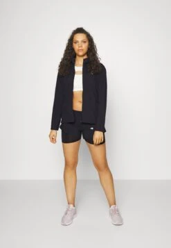 Even-Odd Winkel -Even-Odd Winkel ca5442de909d42df91fd6901c85a6f2c