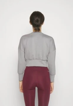 Sweater - Grey 10 Sweater - Grey -Even-Odd Winkel d11dd3130e044461a3ad03fc4dacc30e