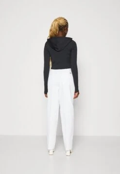 Even&Odd Longsleeve - Black -Even-Odd Winkel deac6468cec5431887fc8cb8fc6b152c