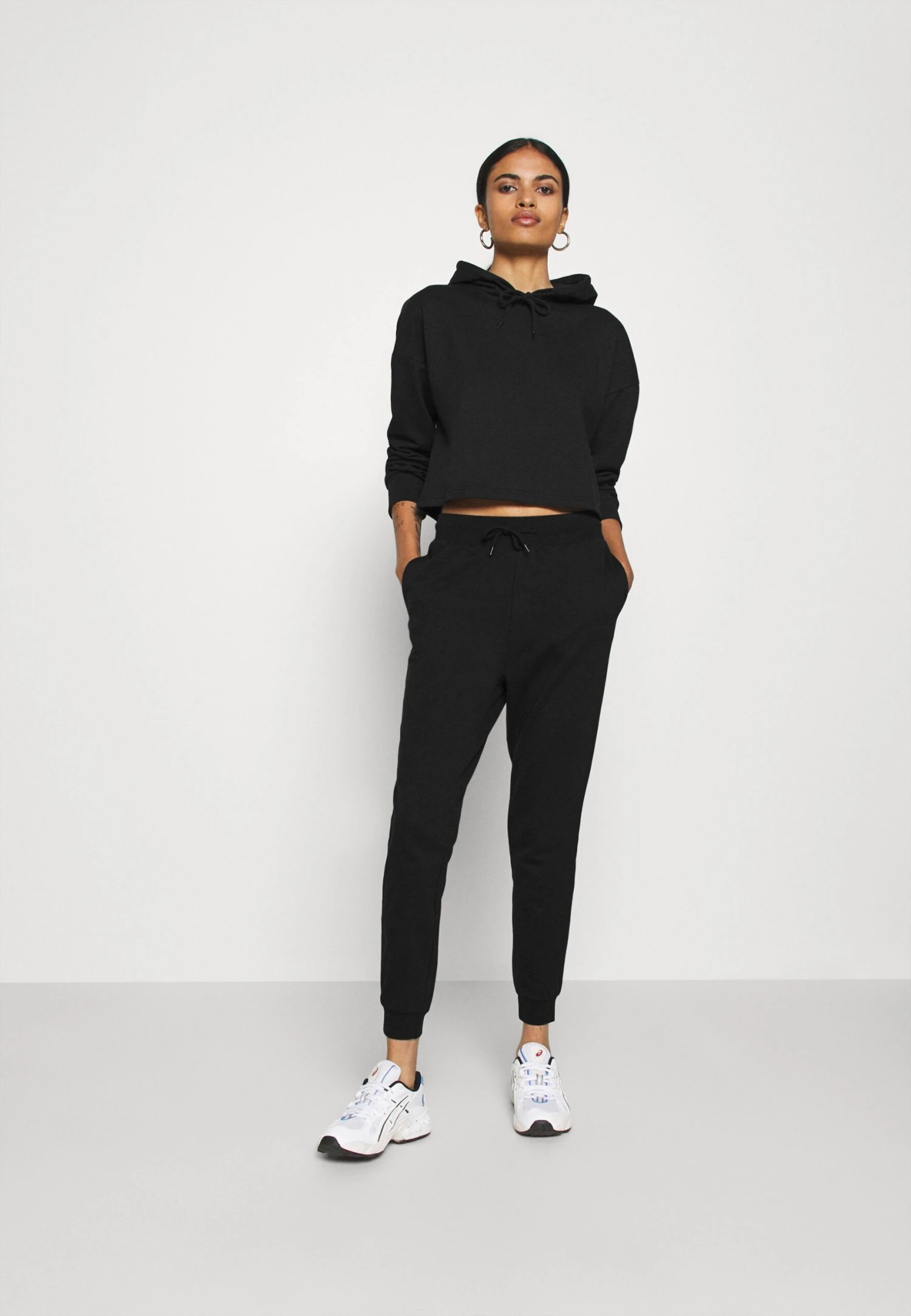 Even&Odd Hoodie - Black 4 Even&Odd Hoodie - Black - Afbeelding 2