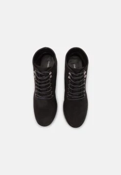 Veterboots - Black -Even-Odd Winkel ef9f1b1132fa483189652999c5aa21c6