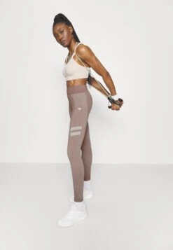 Seamless Power - Legging - Taupe 11 Seamless Power - Legging - Taupe -Even-Odd Winkel f9628cc2123344628e52b645957122fd